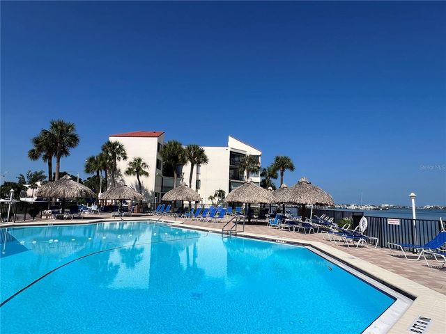 5541 PUERTA DEL SOL BOULEVARD S 415, St Petersburg, FL 33715