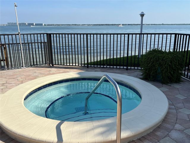 5541 PUERTA DEL SOL BOULEVARD S 415, St Petersburg, FL 33715