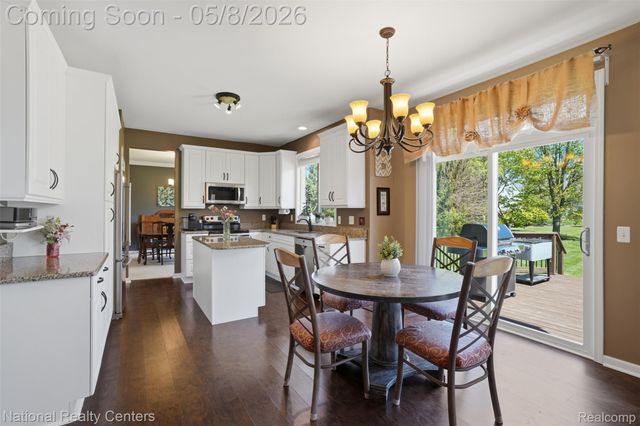24282 Lynwood Drive, Novi, MI 48374