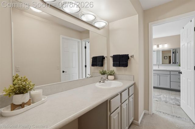 24282 Lynwood Drive, Novi, MI 48374