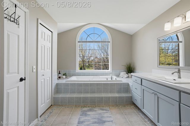 24282 Lynwood Drive, Novi, MI 48374