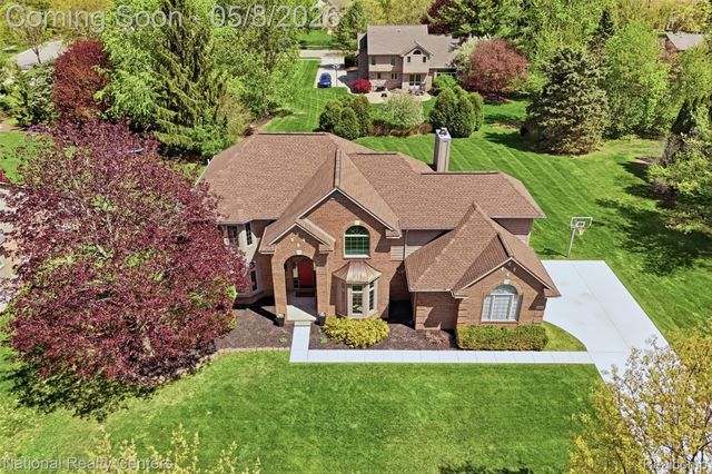 24282 Lynwood Drive, Novi, MI 48374