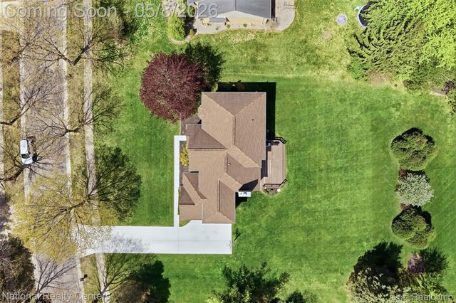 24282 Lynwood Drive, Novi, MI 48374