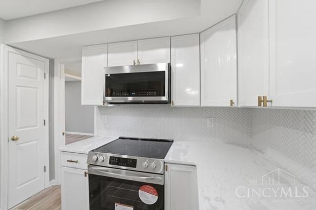 9891 McCauly Woods Drive, West Chester, OH 45241