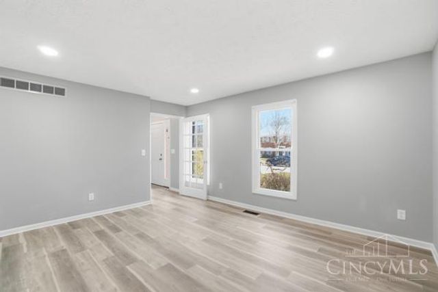 9891 McCauly Woods Drive, West Chester, OH 45241