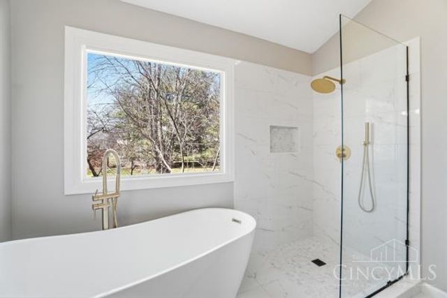 9891 McCauly Woods Drive, West Chester, OH 45241