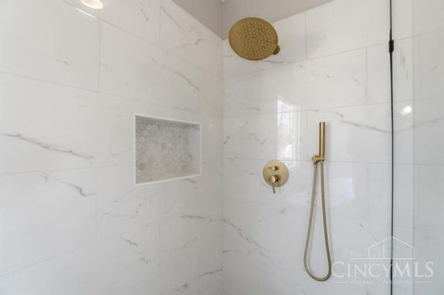 9891 McCauly Woods Drive, West Chester, OH 45241