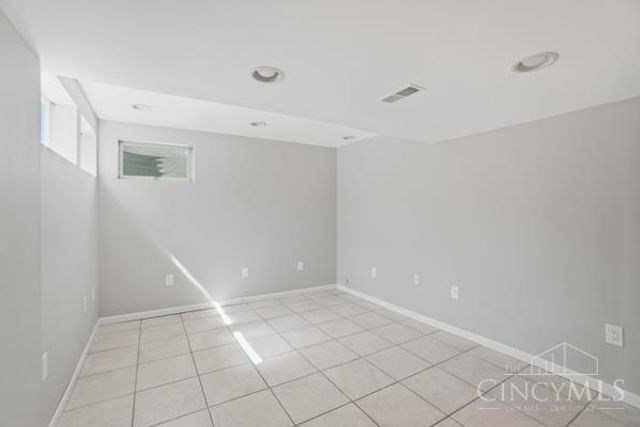 9891 McCauly Woods Drive, West Chester, OH 45241