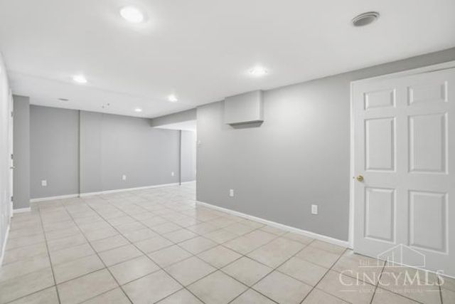 9891 McCauly Woods Drive, West Chester, OH 45241