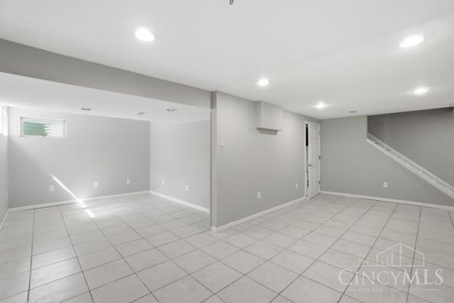 9891 McCauly Woods Drive, West Chester, OH 45241