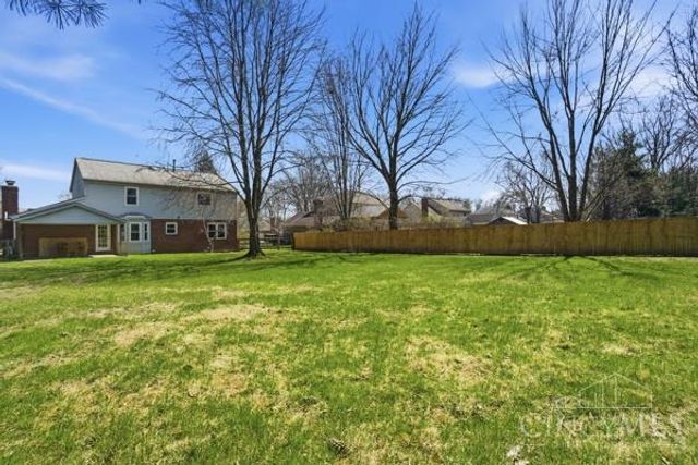 9891 McCauly Woods Drive, West Chester, OH 45241