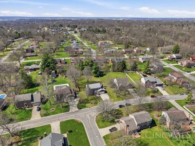 9891 McCauly Woods Drive, West Chester, OH 45241