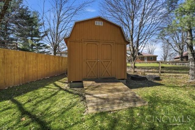 9891 McCauly Woods Drive, West Chester, OH 45241