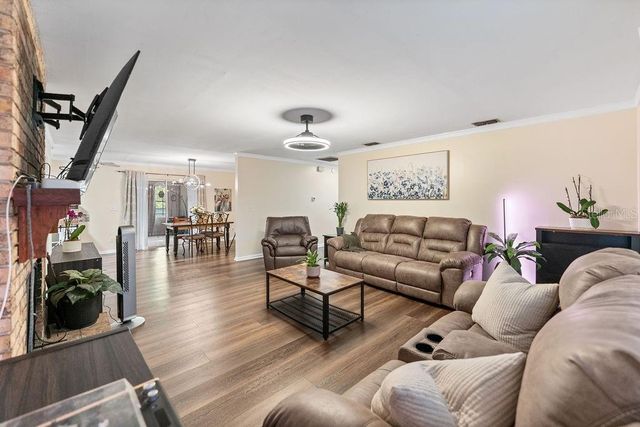 38213 PALM GROVE DRIVE, Zephyrhills, FL 33542