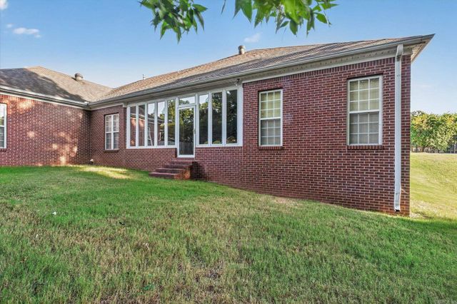 2009 Stillwater Drive, Jonesboro, AR 72404