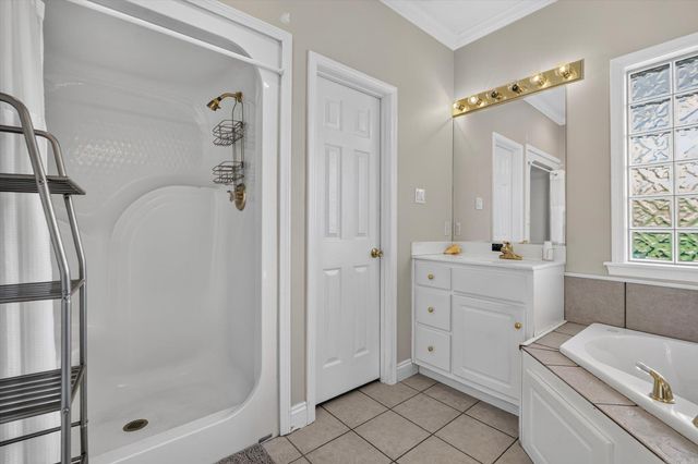 2009 Stillwater Drive, Jonesboro, AR 72404