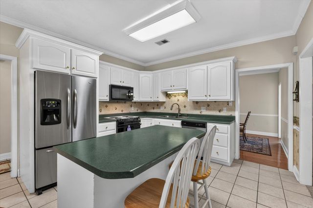 2009 Stillwater Drive, Jonesboro, AR 72404