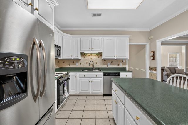2009 Stillwater Drive, Jonesboro, AR 72404