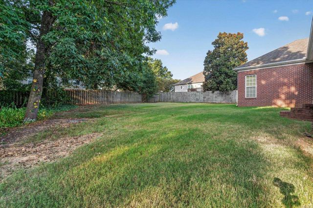 2009 Stillwater Drive, Jonesboro, AR 72404