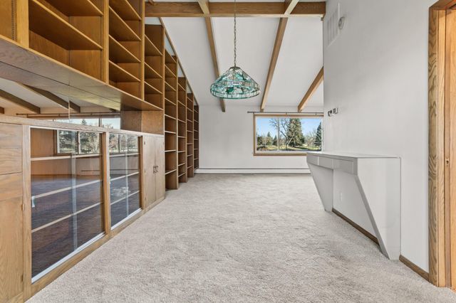 909 Southwood Drive S, Fargo, ND 58103