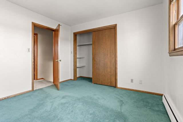 909 Southwood Drive S, Fargo, ND 58103