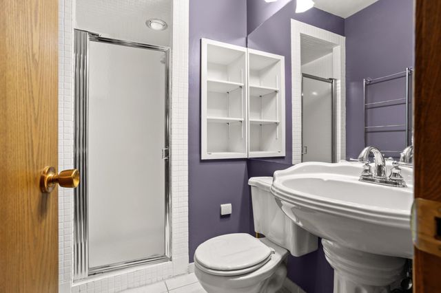 909 Southwood Drive S, Fargo, ND 58103