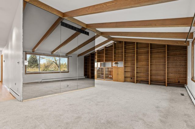 909 Southwood Drive S, Fargo, ND 58103