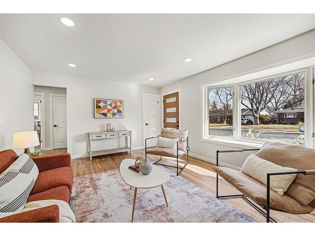 2069 S Raleigh St, Denver, CO 80219