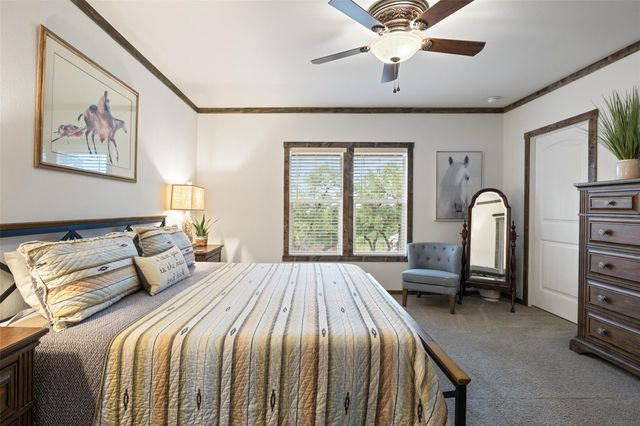 830 Ulrich RD, Johnson City, TX 78636