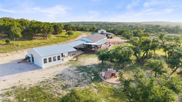 830 Ulrich RD, Johnson City, TX 78636