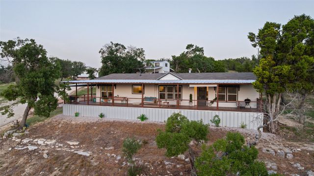 830 Ulrich RD, Johnson City, TX 78636