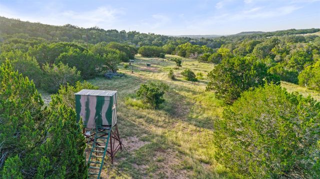 830 Ulrich RD, Johnson City, TX 78636