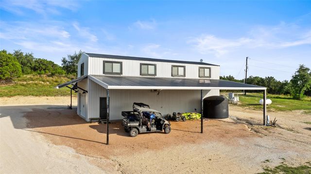 830 Ulrich RD, Johnson City, TX 78636