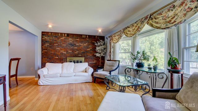 12 W End Avenue, Spotswood, NJ 08884