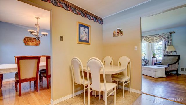 12 W End Avenue, Spotswood, NJ 08884