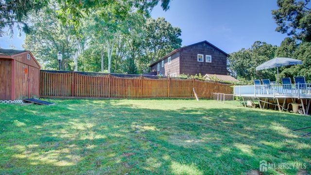 12 W End Avenue, Spotswood, NJ 08884