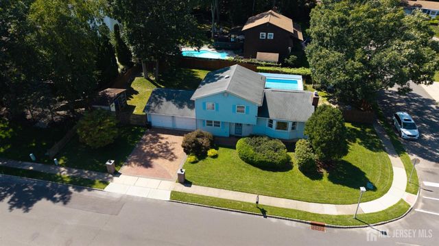 12 W End Avenue, Spotswood, NJ 08884
