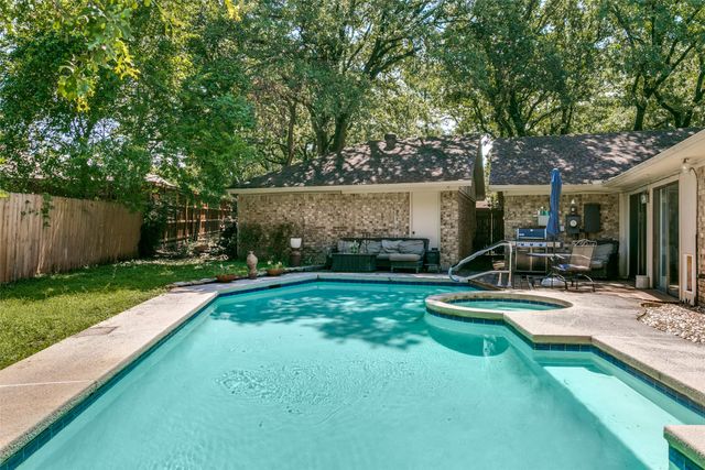 3028 Southridge Court, Grapevine, TX 76051