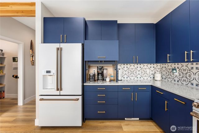 31302 J Place, Ocean Park, WA 98640