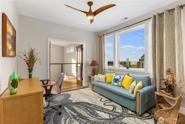 31302 J Place, Ocean Park, WA 98640