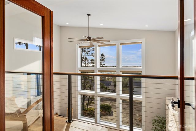 31302 J Place, Ocean Park, WA 98640