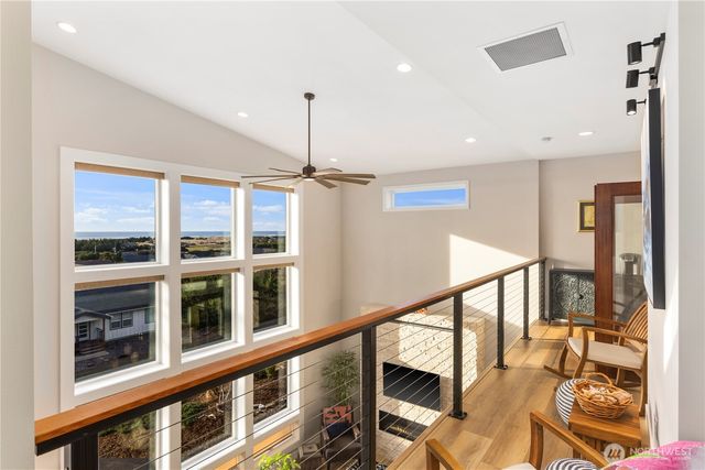 31302 J Place, Ocean Park, WA 98640