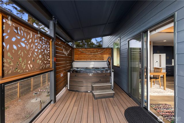 31302 J Place, Ocean Park, WA 98640