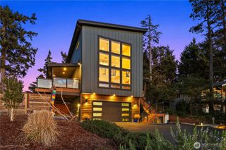 31302 J Place, Ocean Park, WA 98640
