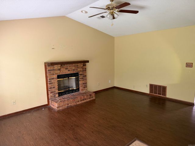 37 Pinedale Circle, Mabelvale, AR 72103