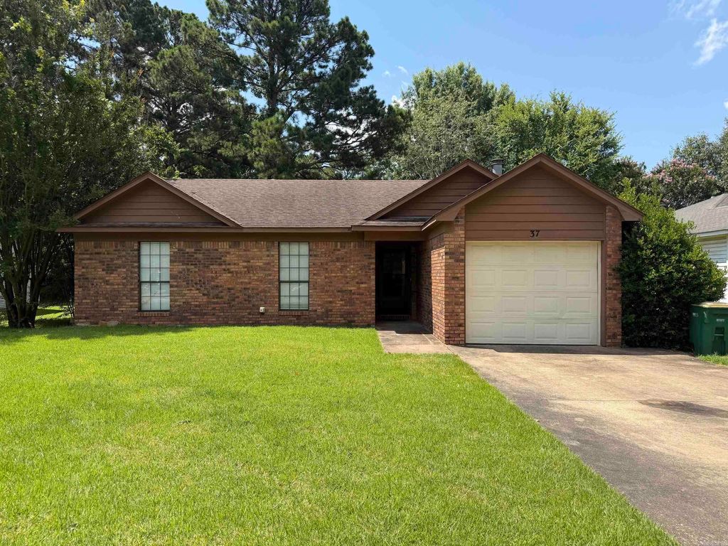 37 Pinedale Circle, Mabelvale, AR 72103