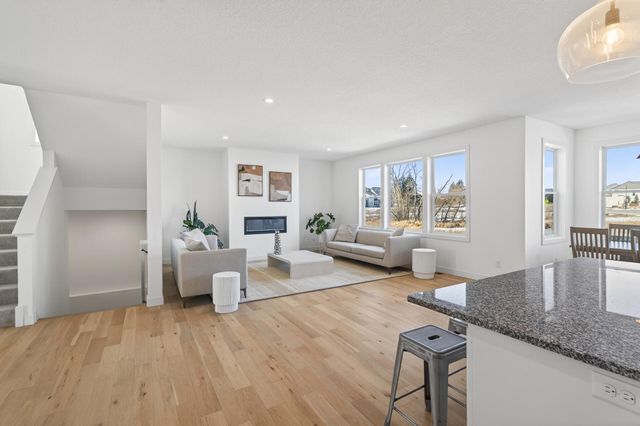 18200 59th Avenue N, Plymouth, MN 55446