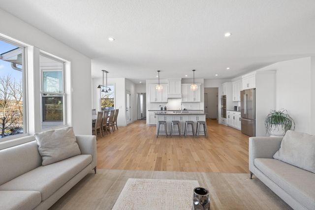 18200 59th Avenue N, Plymouth, MN 55446