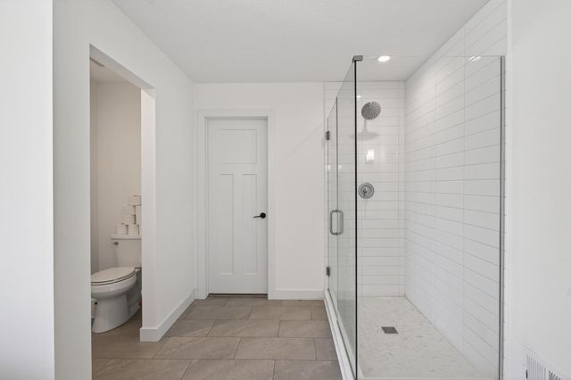 18200 59th Avenue N, Plymouth, MN 55446