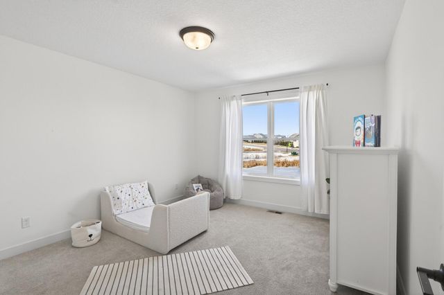 18200 59th Avenue N, Plymouth, MN 55446